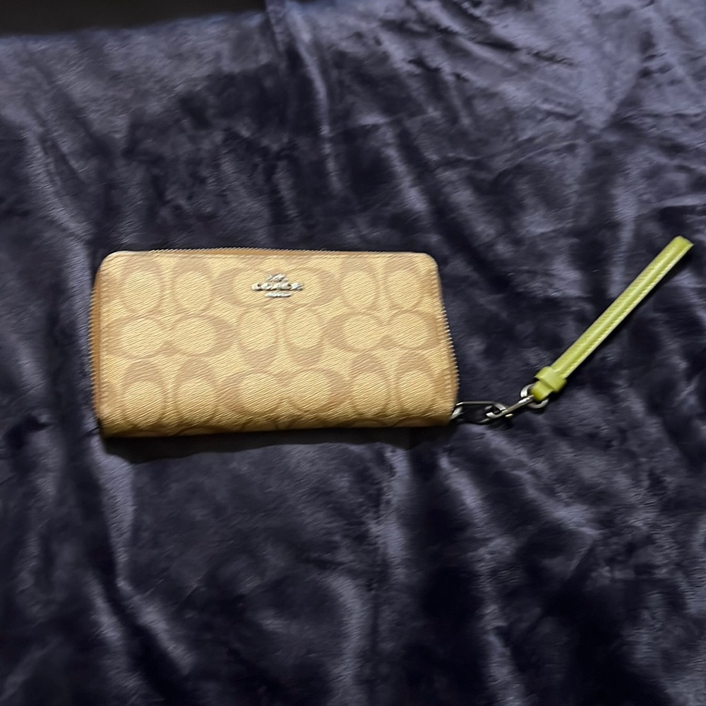 Coach wallet